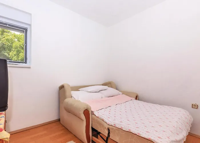 3 Bedroom Gorgeous In 公寓 Grižane