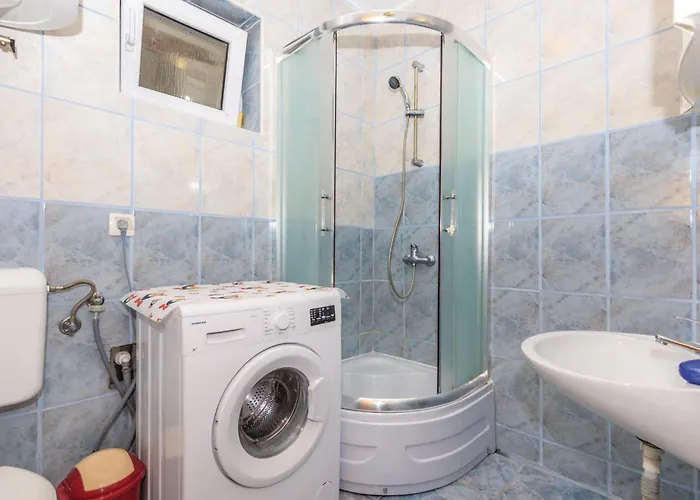 3 Bedroom Gorgeous In Grižane