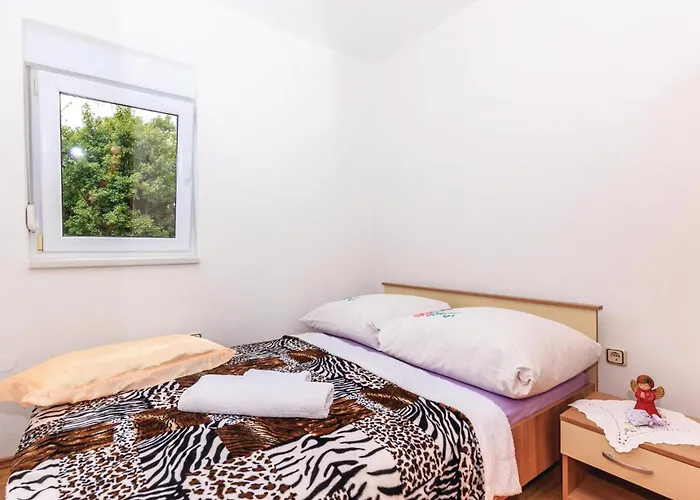 公寓 3 Bedroom Gorgeous In