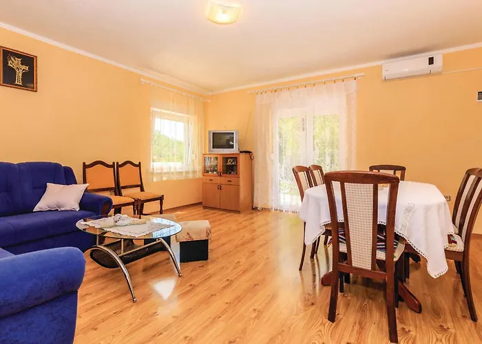 Apartament 3 Bedroom Gorgeous In Grižane